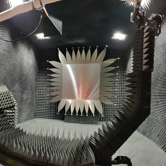 Serrated-Edge-Reflector